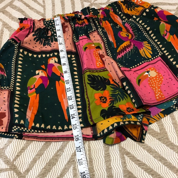 Live 4 Truth Colorful Birds and Geometric Shorts - Picture 9 of 11